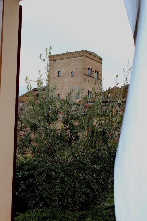 Locanda La Mandragola San Gimignano Camera foto